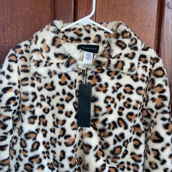 Tilly’s Fluffy Cheetah Jacket - Picture 5 of 9